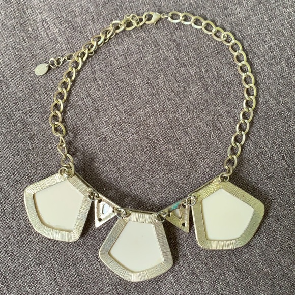 Danielle Stevens-Statement Fashion Necklace - Picture 6 of 9